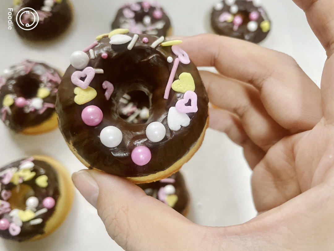 巧克力甜甜圈🍩（烤箱版）