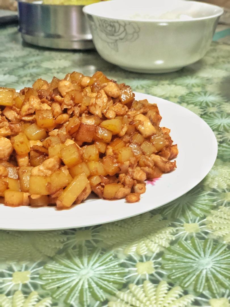 一道怎么做都好吃的干煎土豆鸡丁（红烧，咖喱，椒盐，孜然）