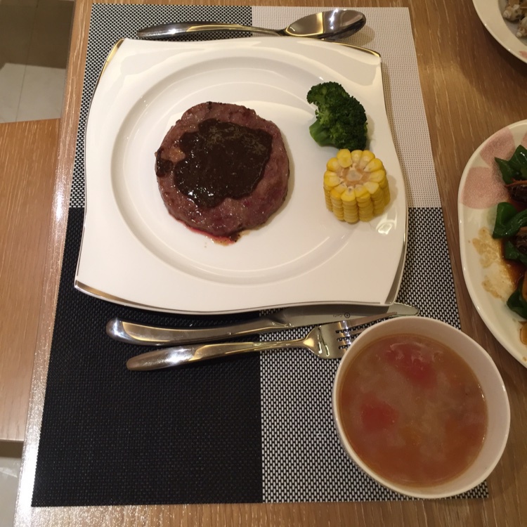 黑椒牛排