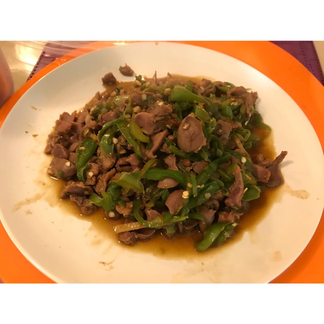 爆炒鸡胗