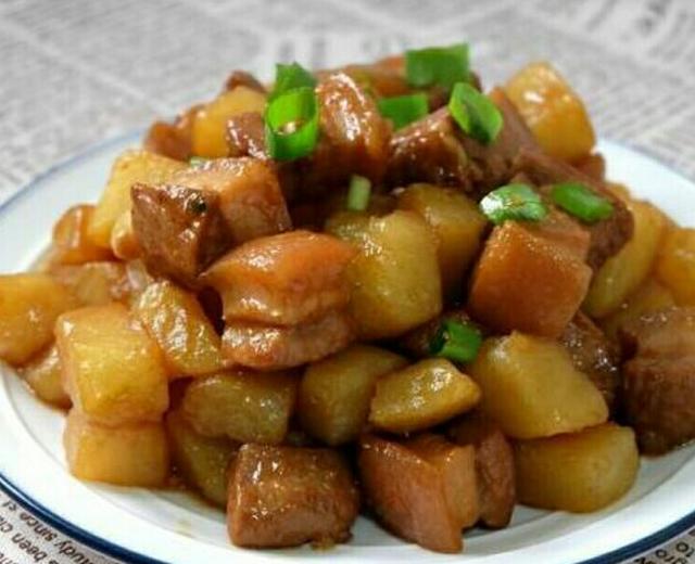 猪肉炖土豆