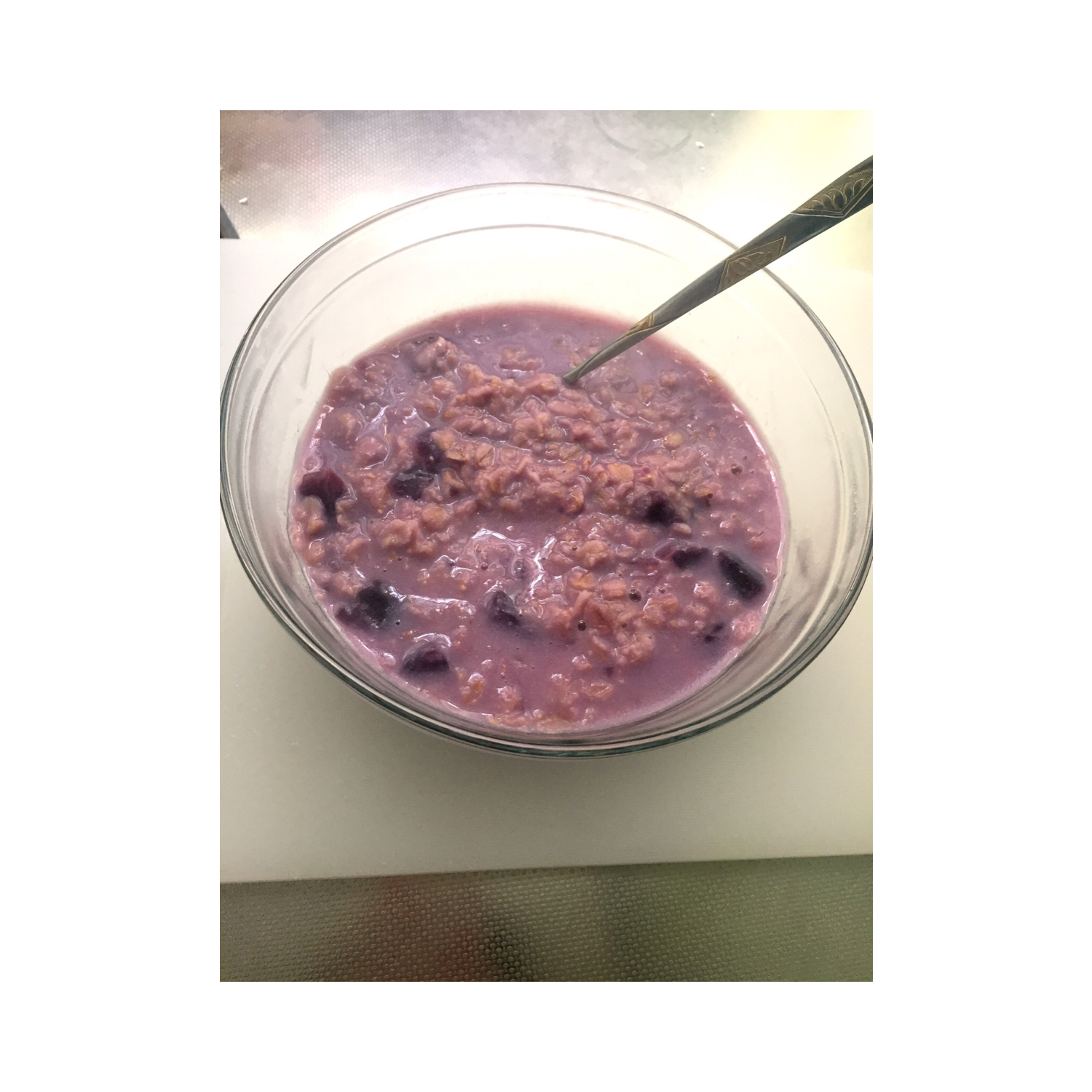 燕麦紫薯牛奶粥
