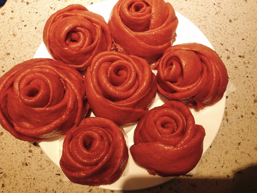 玫瑰花馒头（一次发酵法）最近采买不放便 面食称霸厨房 这个情人节全靠馒头了