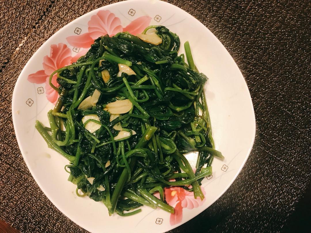清炒空心菜