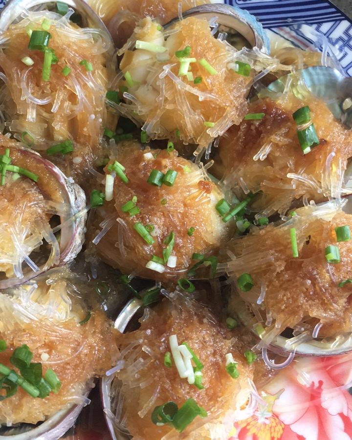 蒜蓉粉丝蒸鲍鱼
