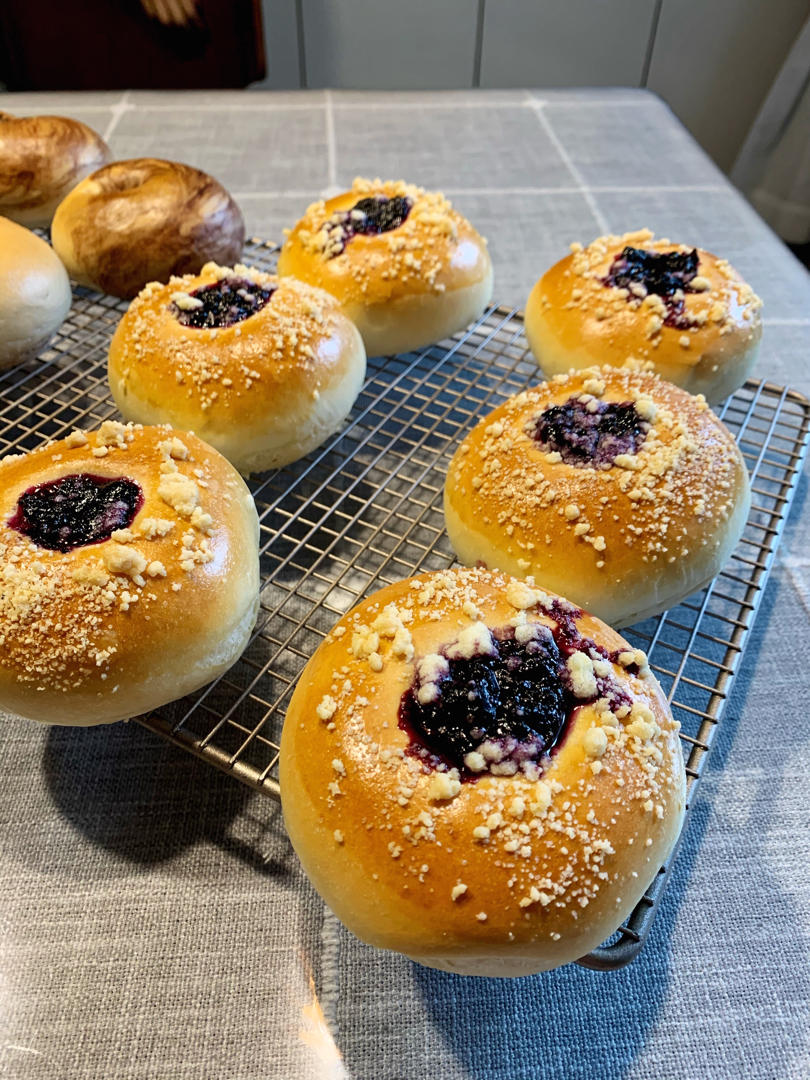 蓝莓奶酥面包