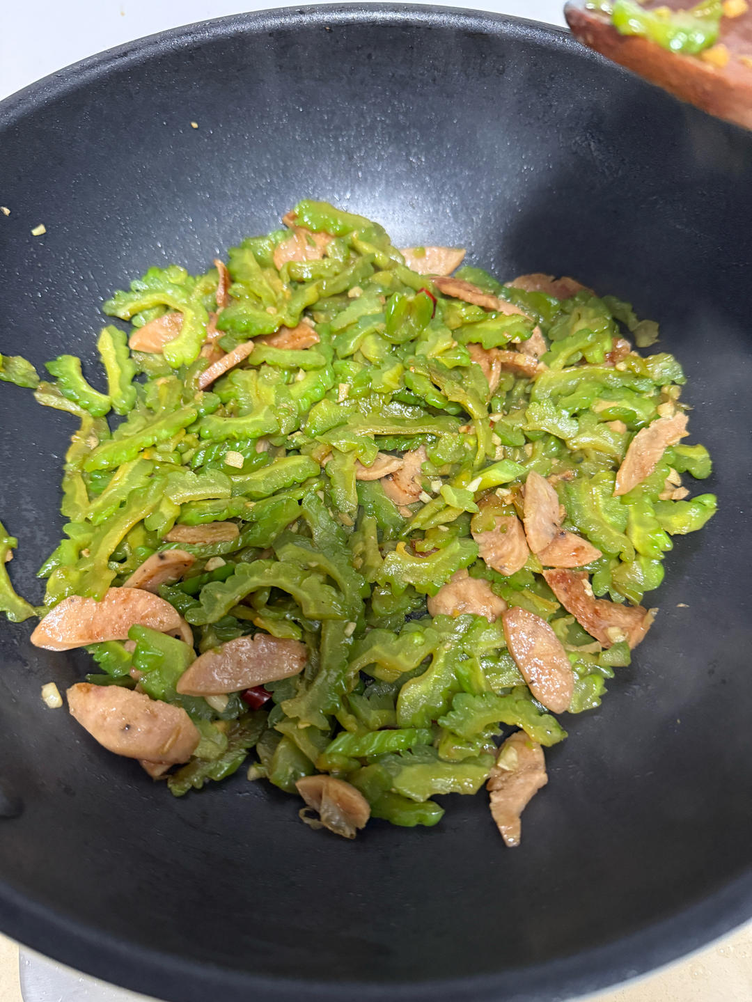 火腿炒苦瓜