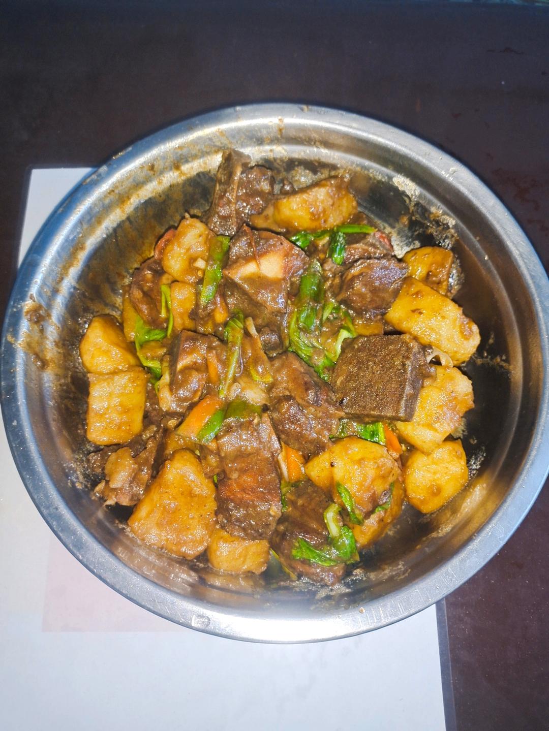 土豆炖排骨