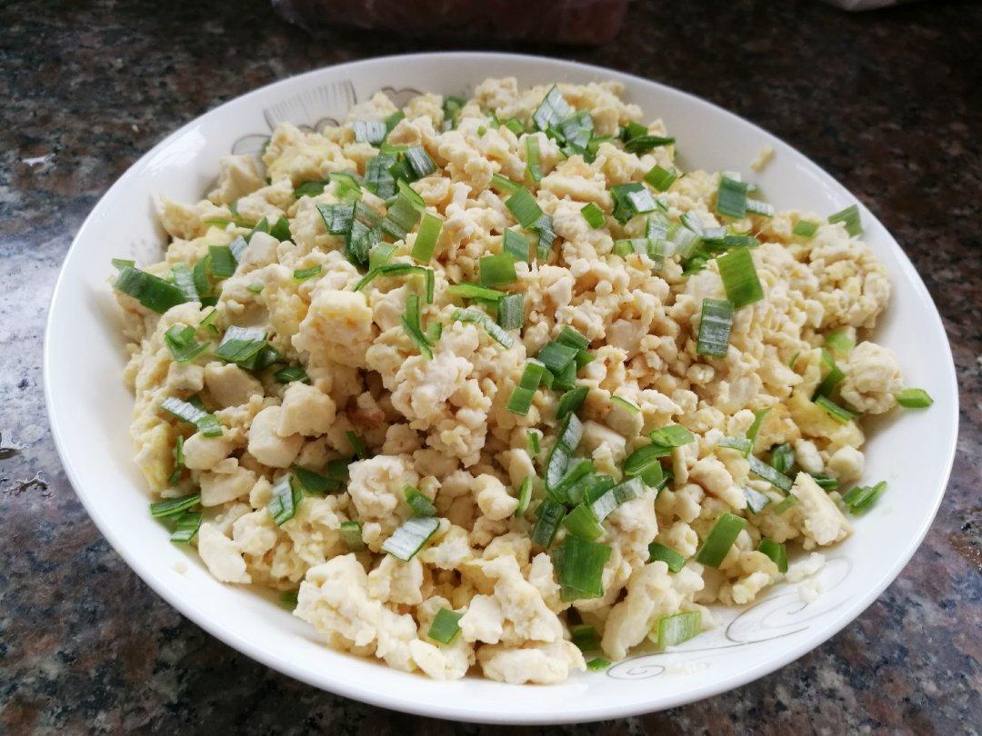 鸡刨豆腐(鸡蛋炒豆腐)