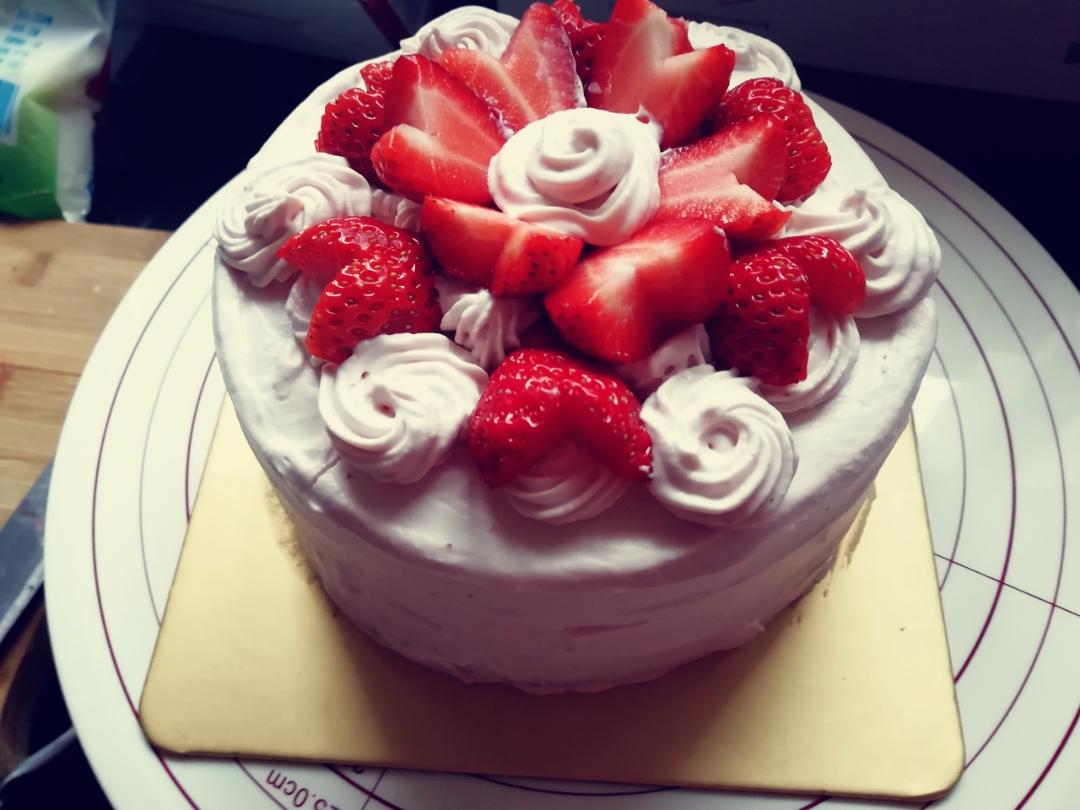 《Tinrry+》草莓奶油蛋糕（8寸配方）