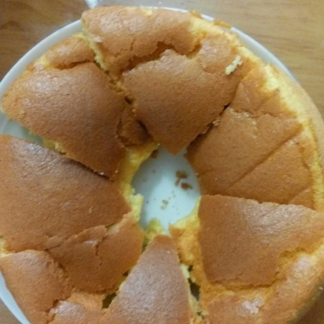 超简单完美戚风蛋糕（6寸2蛋）附打发、翻拌、脱模视频