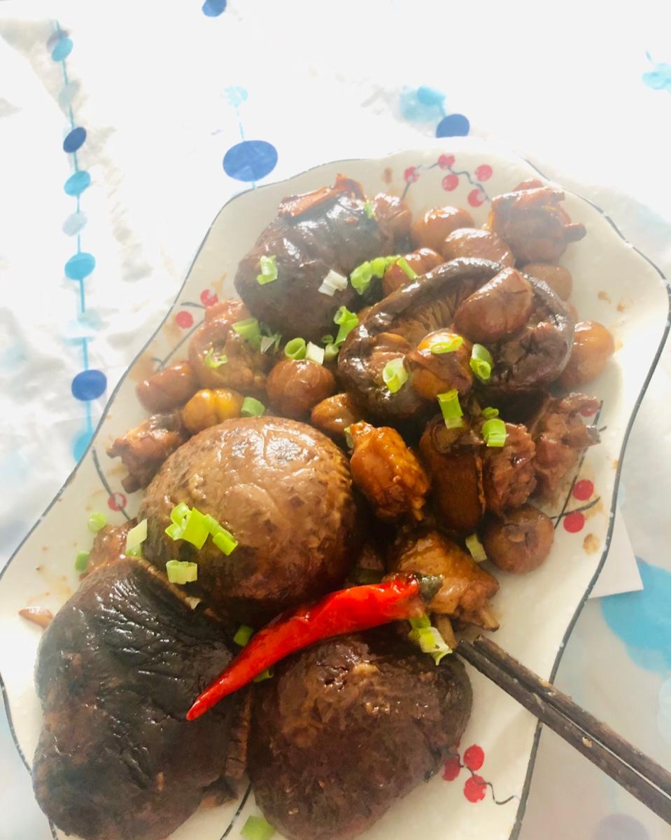 花菇栗子焖鸡翅