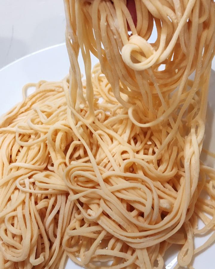 手工面条之鸡蛋面条