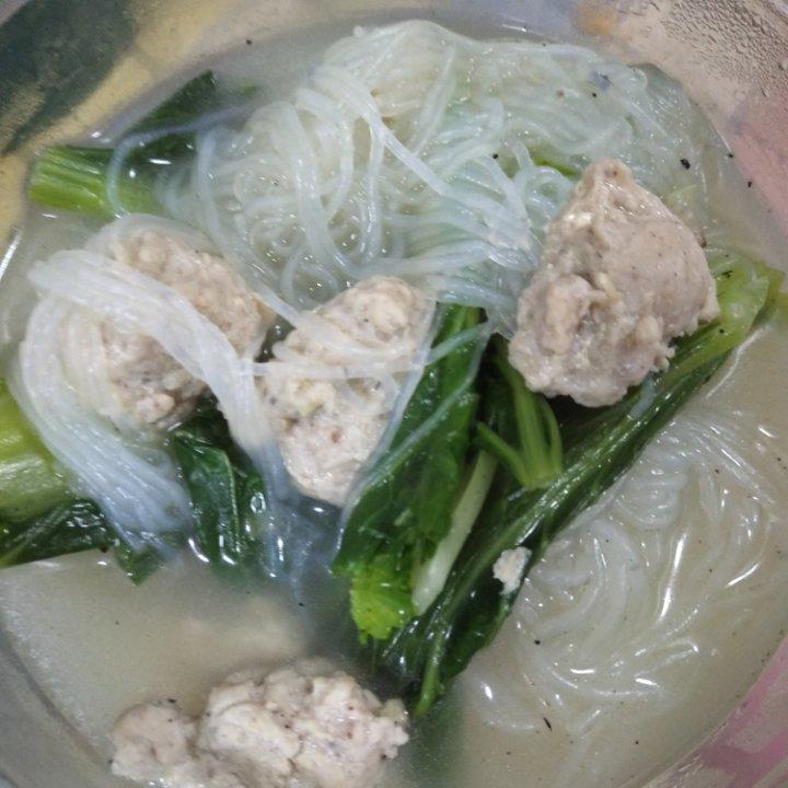 小白菜丸子汤