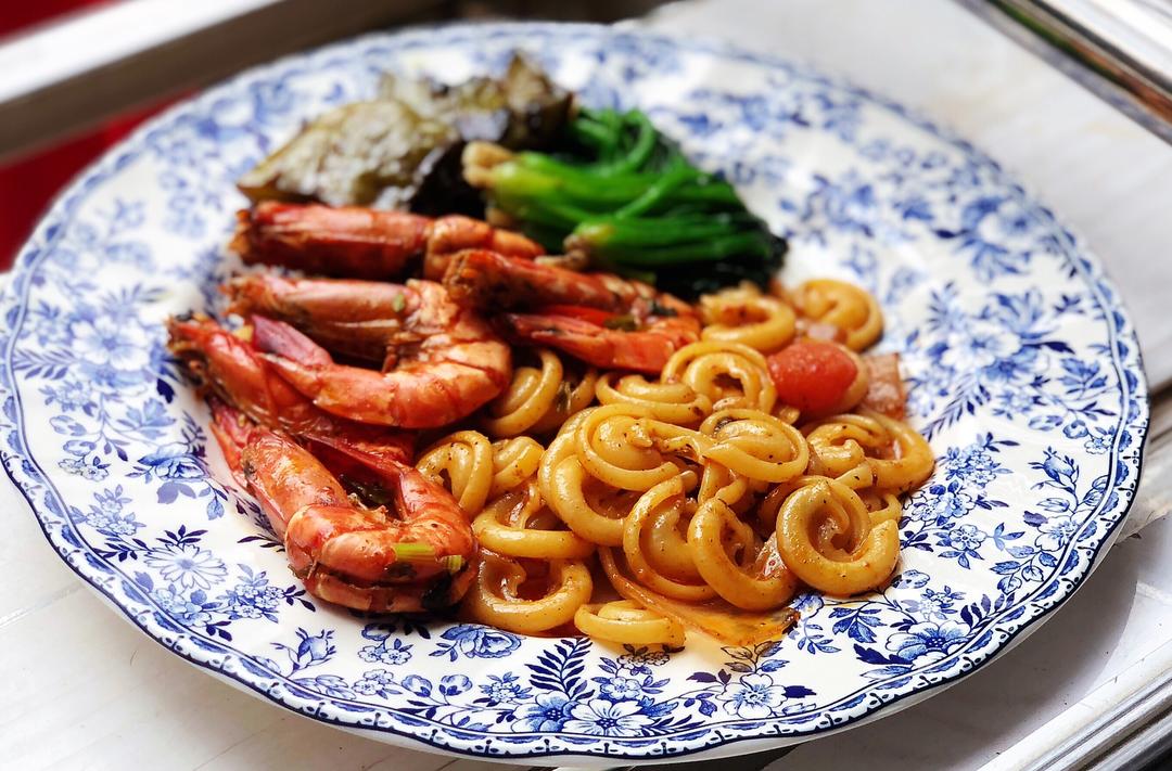 地中海风味老虎虾圈圈面