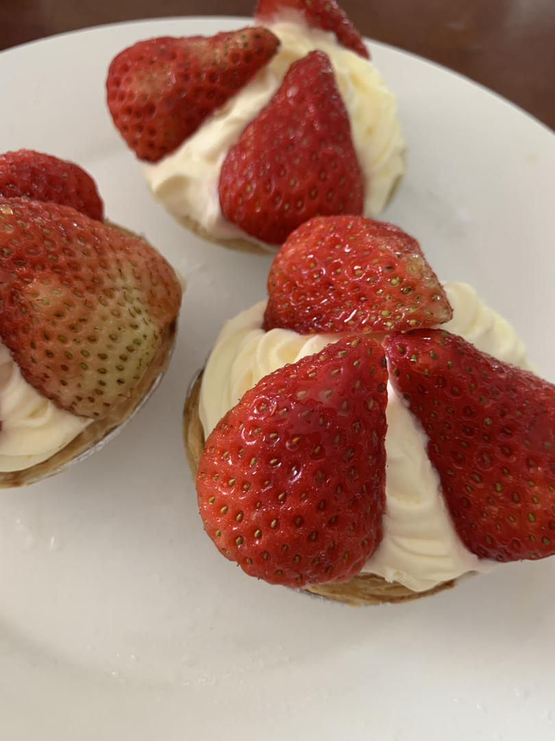 草莓奶油蛋挞，草莓蛋挞，让你享受一下春天的味道