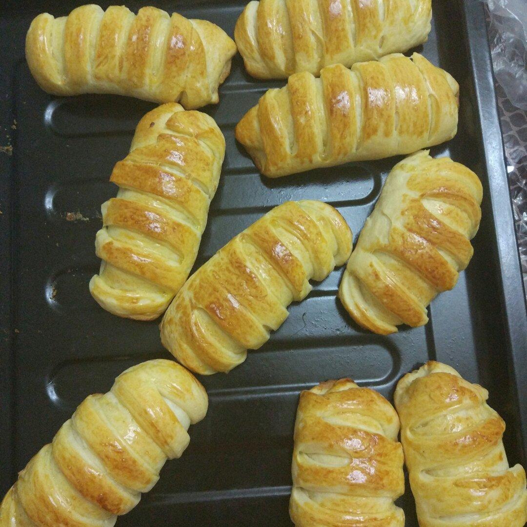 毛毛虫肉松面包