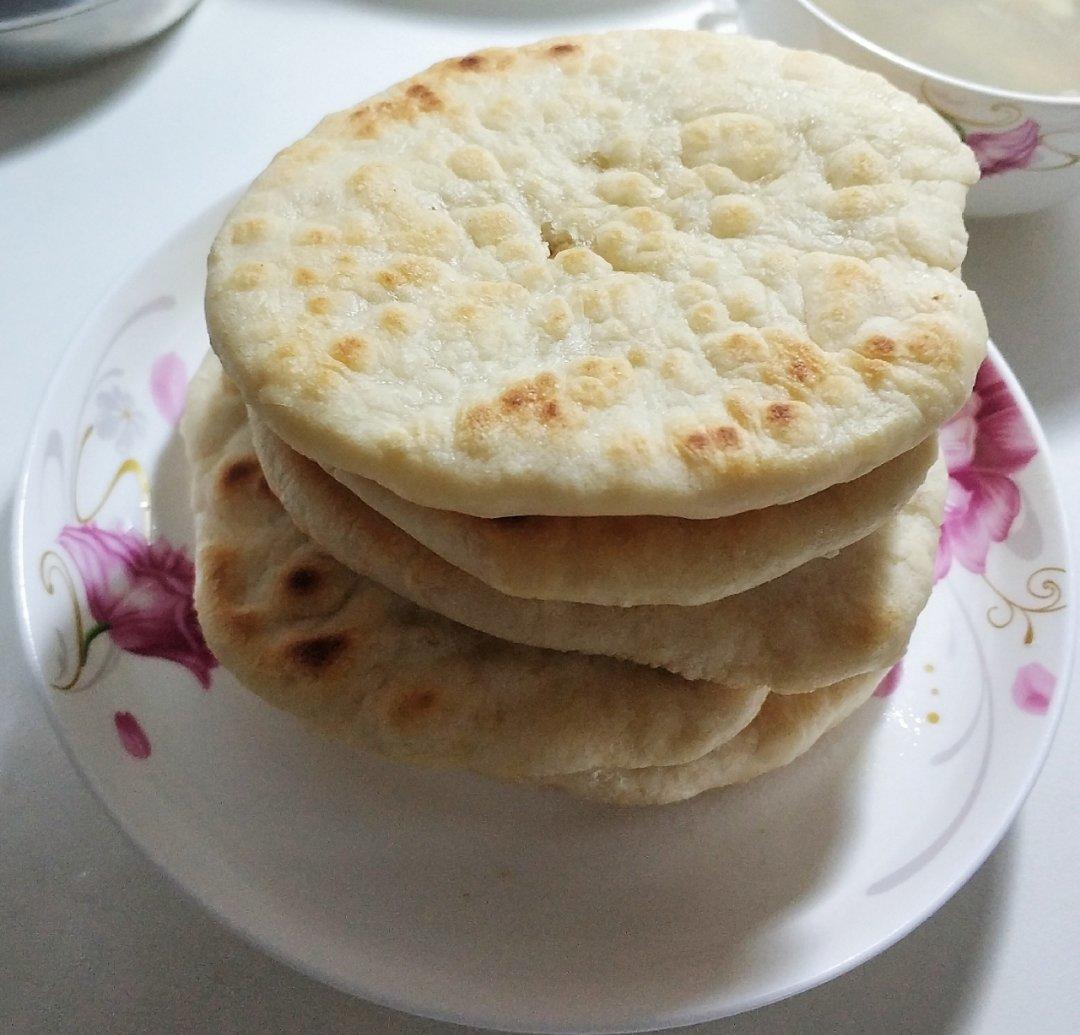 河北-宝哥做的发面饼