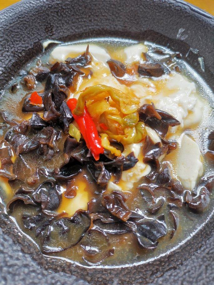 鲜香卤汁豆腐脑
