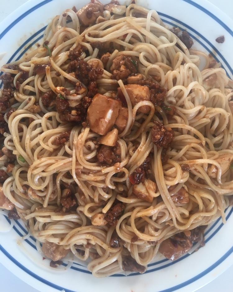 kinseycr做的麻婆豆腐拌面
