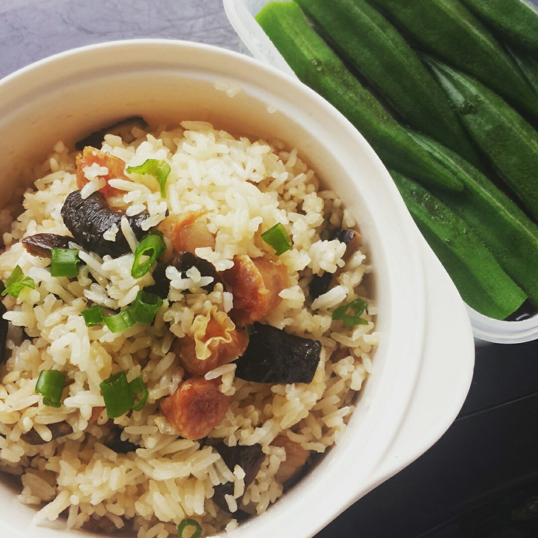 电饭锅香菇香肠饭(●´∀｀●)
