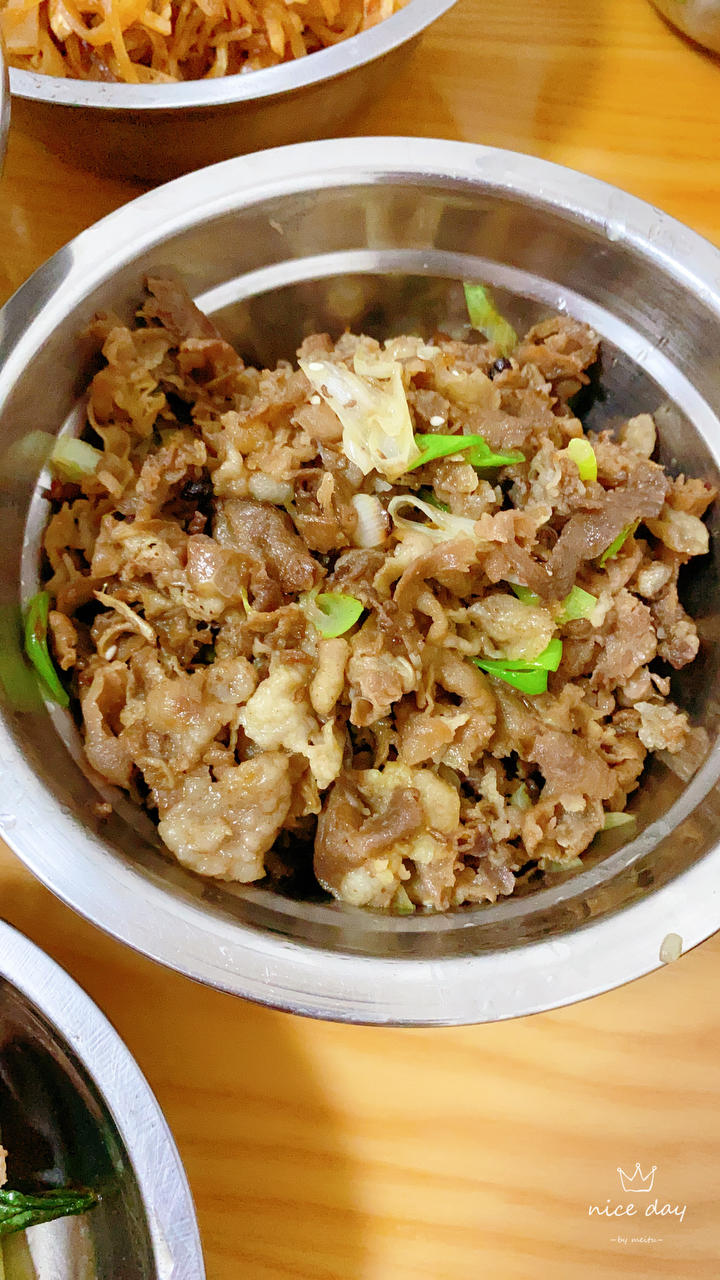 炒了20多年的葱爆羊肉