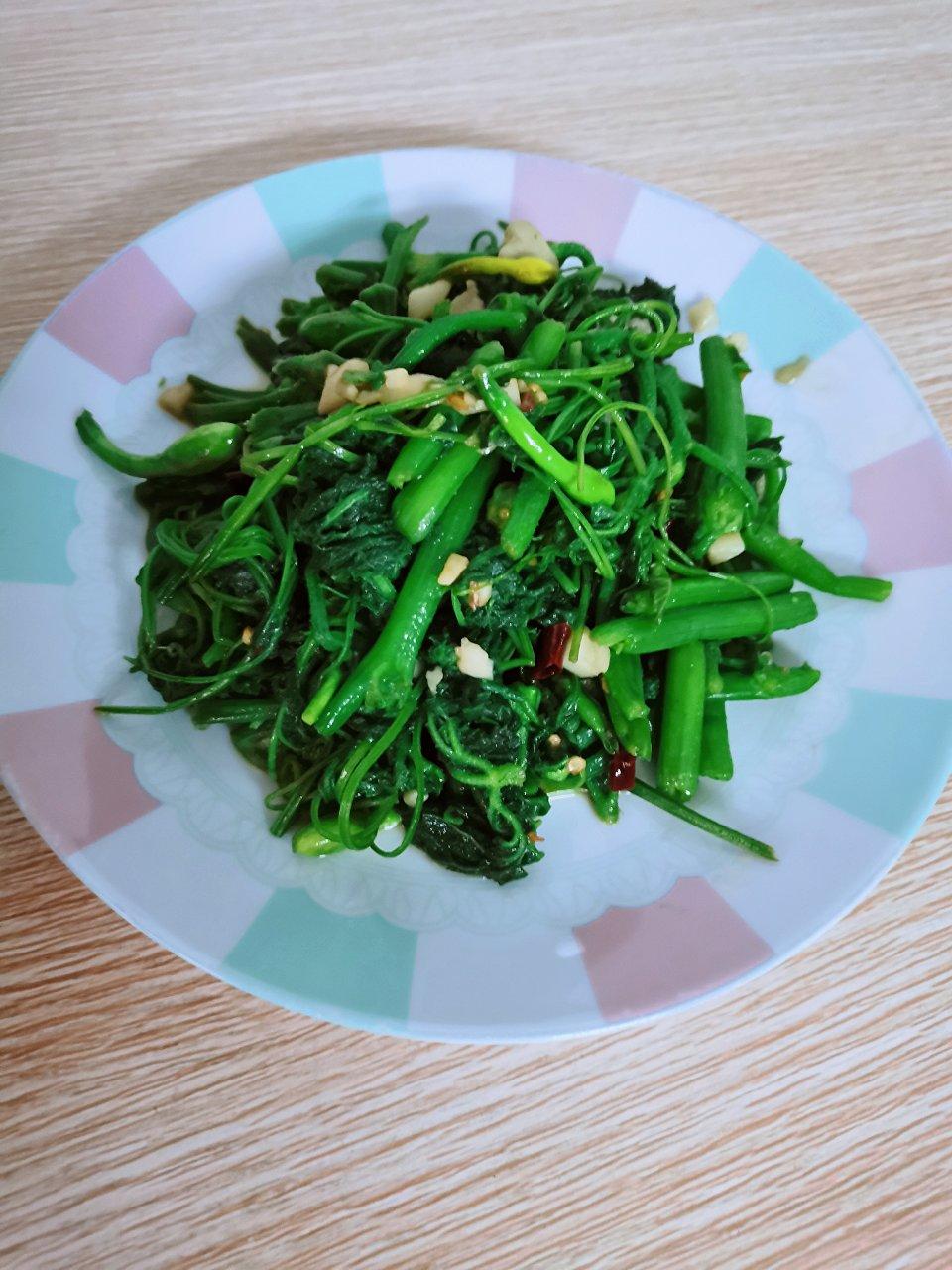 清炒南瓜藤