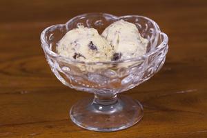 香草奥利奥冰淇淋的做法 步骤10
