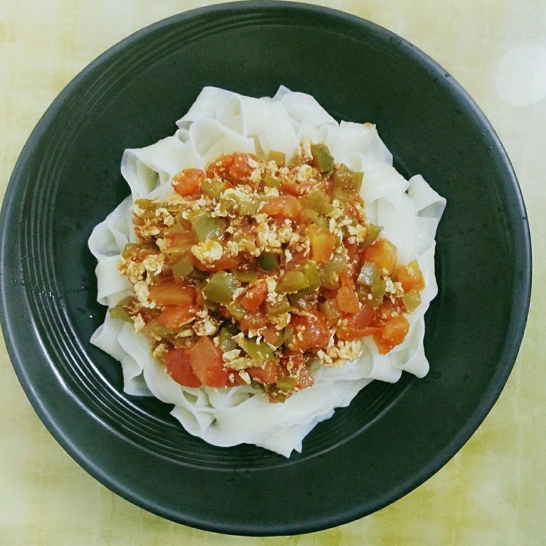 番茄鸡蛋辣椒丁酱卤