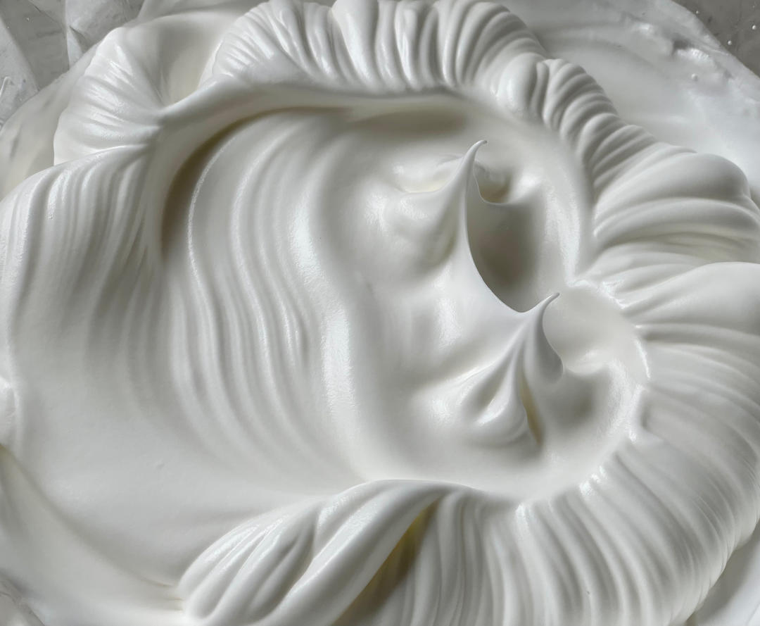 戚风の蛋白打发