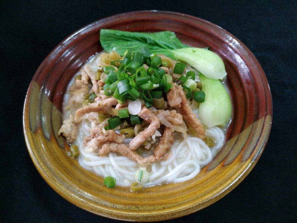 字凌做的【川味】酸菜肉丝米线