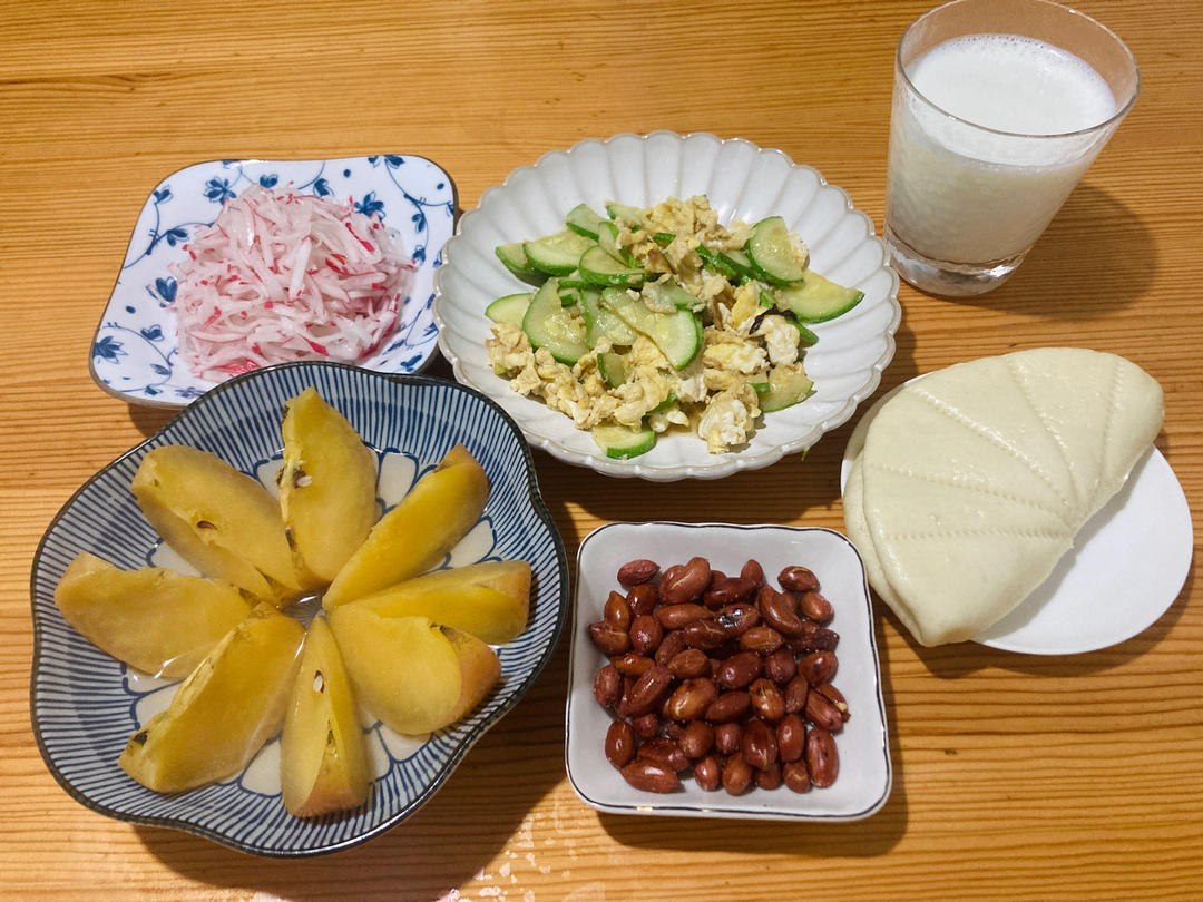 早餐•2023年10月17日