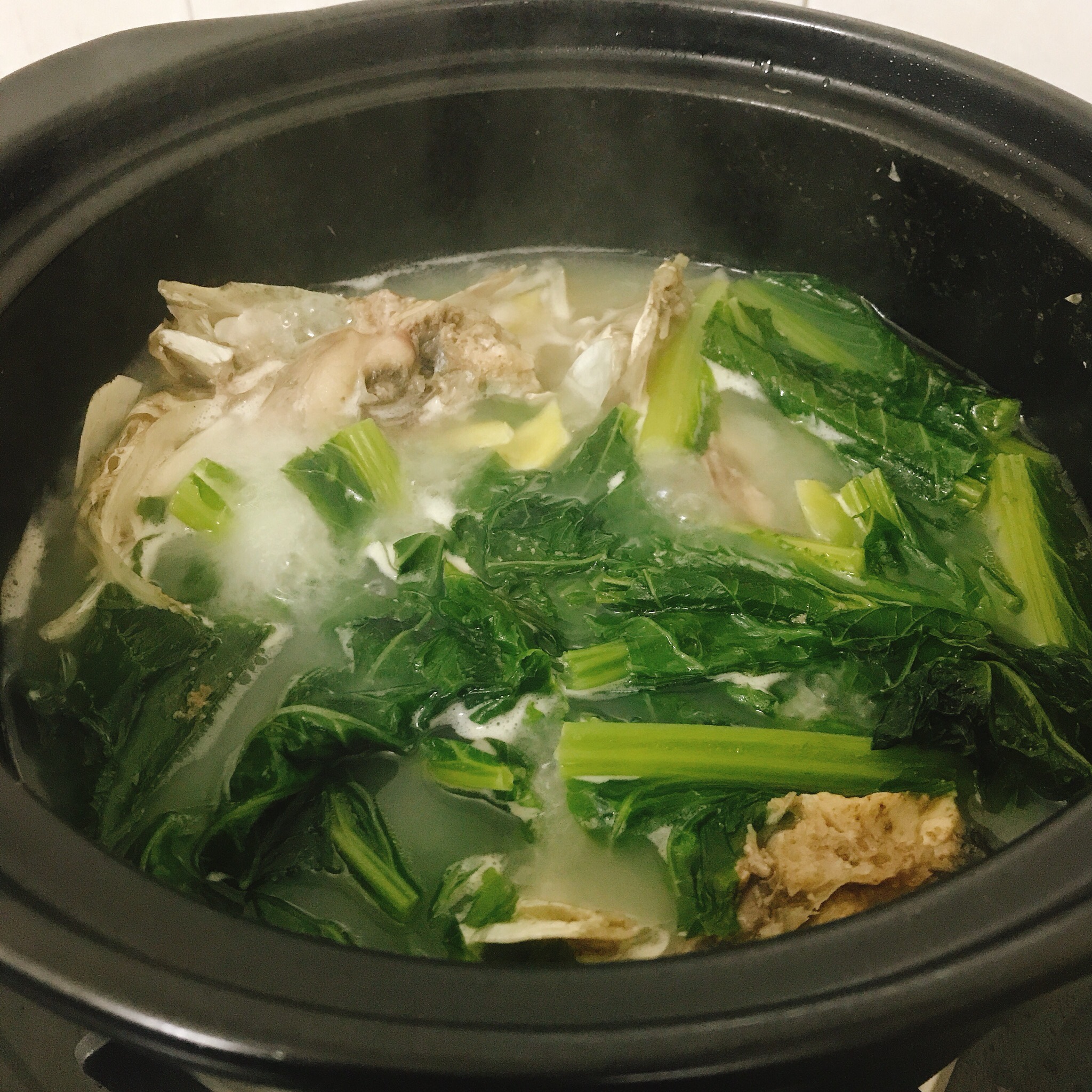 春菜鱼头汤的做法