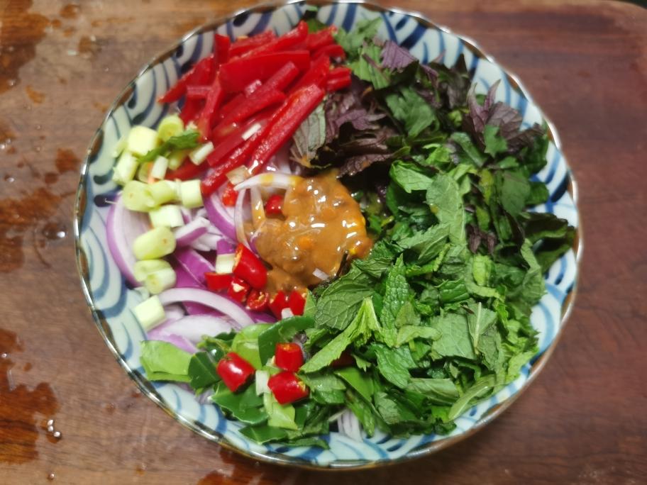 开胃小菜：泰式生腌洋葱的做法