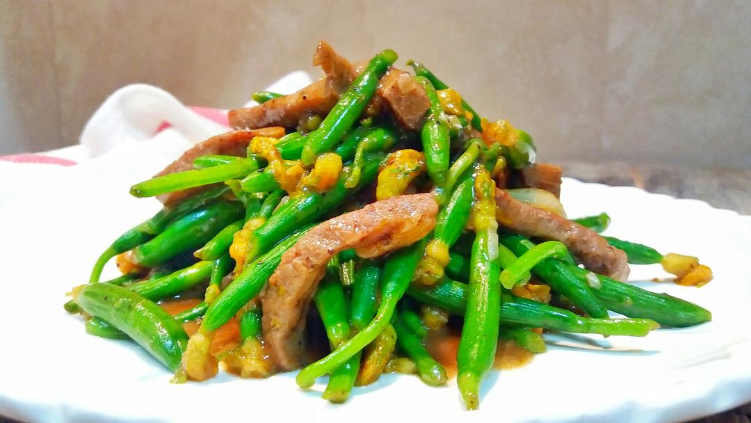 小亦小小做的青瓜花炒牛柳