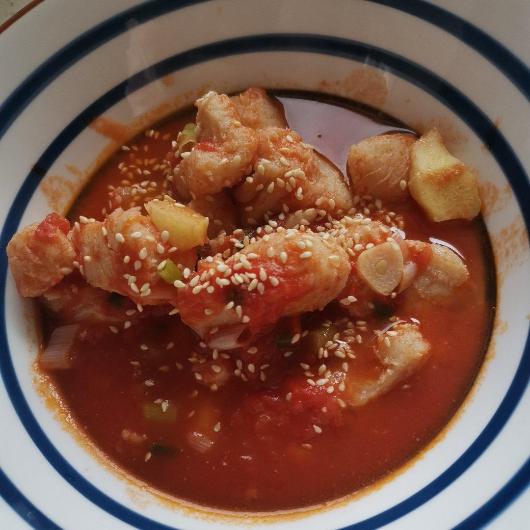 番茄鱼巴沙鱼（也可以用番茄龙利鱼），番茄酱汁超浓郁，营养又下饭！