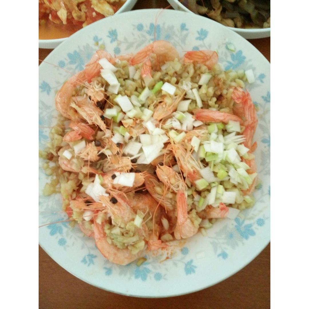 蒜蓉粉丝蒸大虾