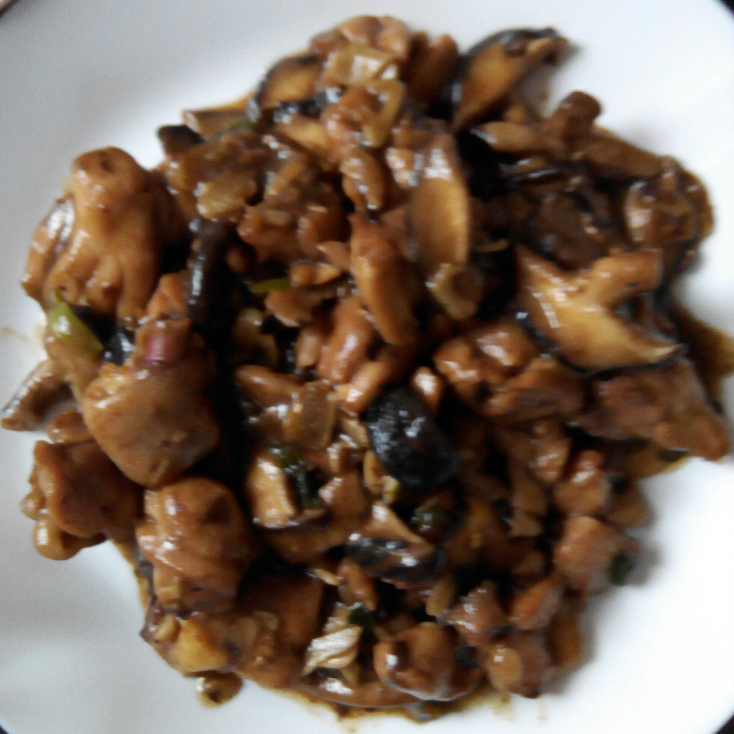 蘑菇滑鸡（香菇滑鸡）