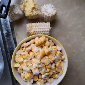 玉米枸杞糖水的做法 步骤1