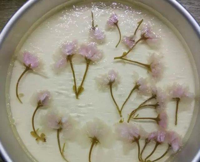 8寸樱花酸奶慕斯的做法