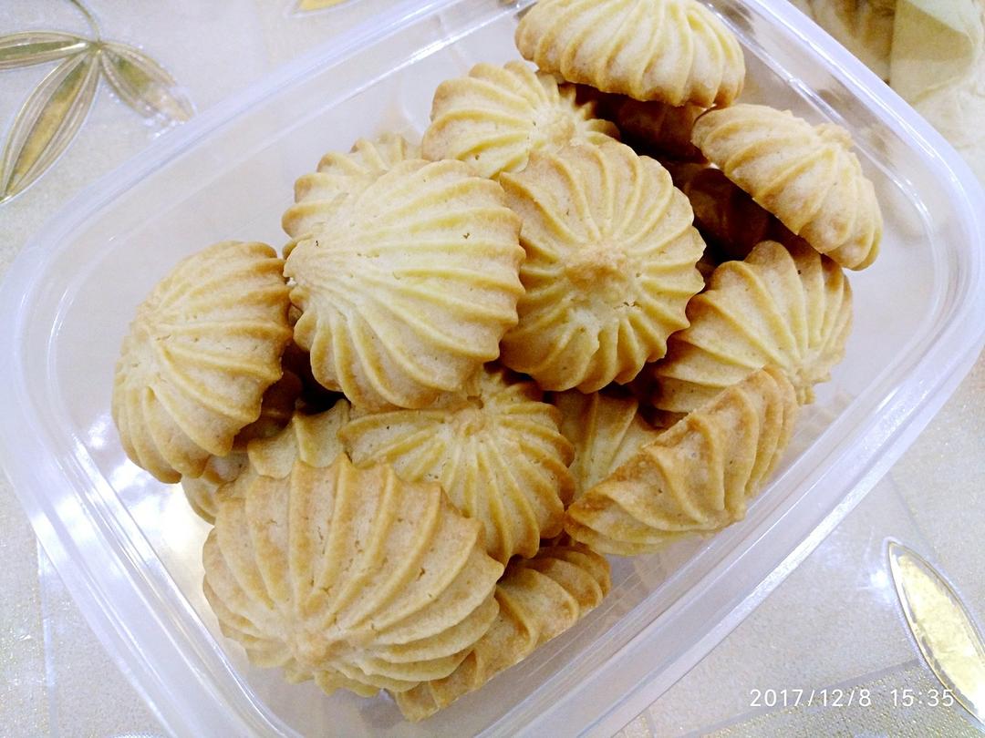 没有黄油也同样做出香酥不腻，花纹立体清晰的曲奇