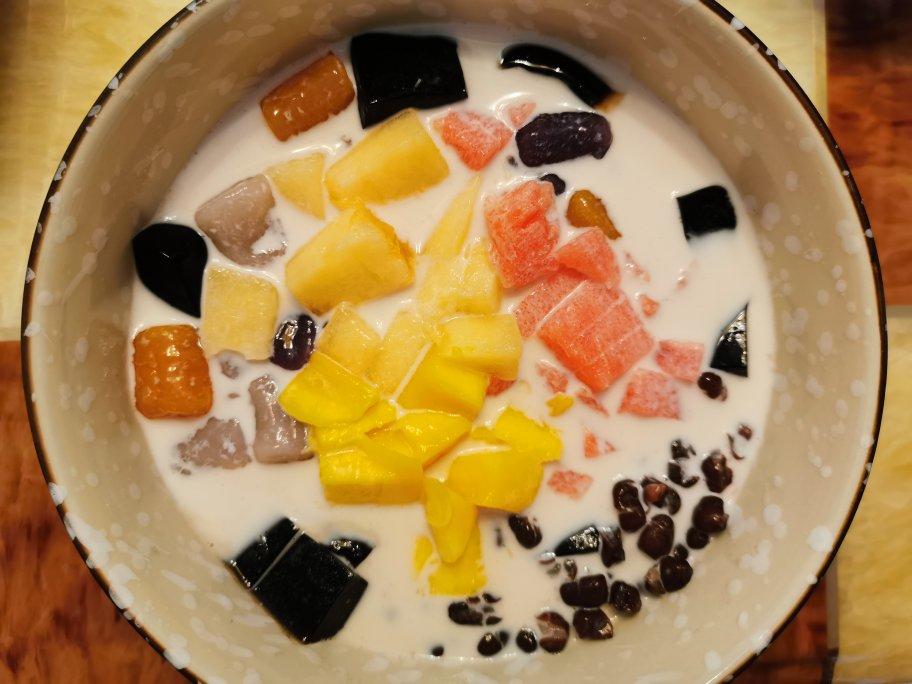 椰浆红豆芋圆烧仙草