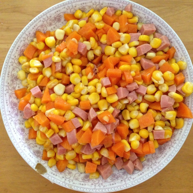 玉米粒炒胡萝卜的做法