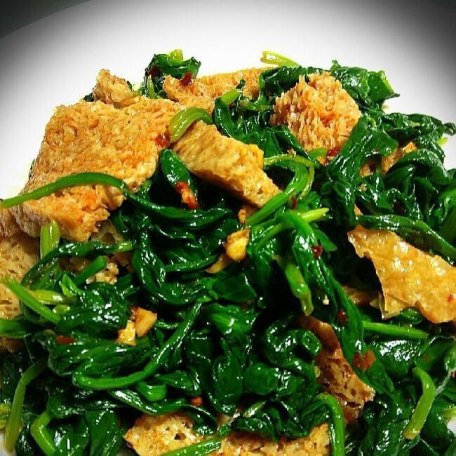 菠菜面筋的做法