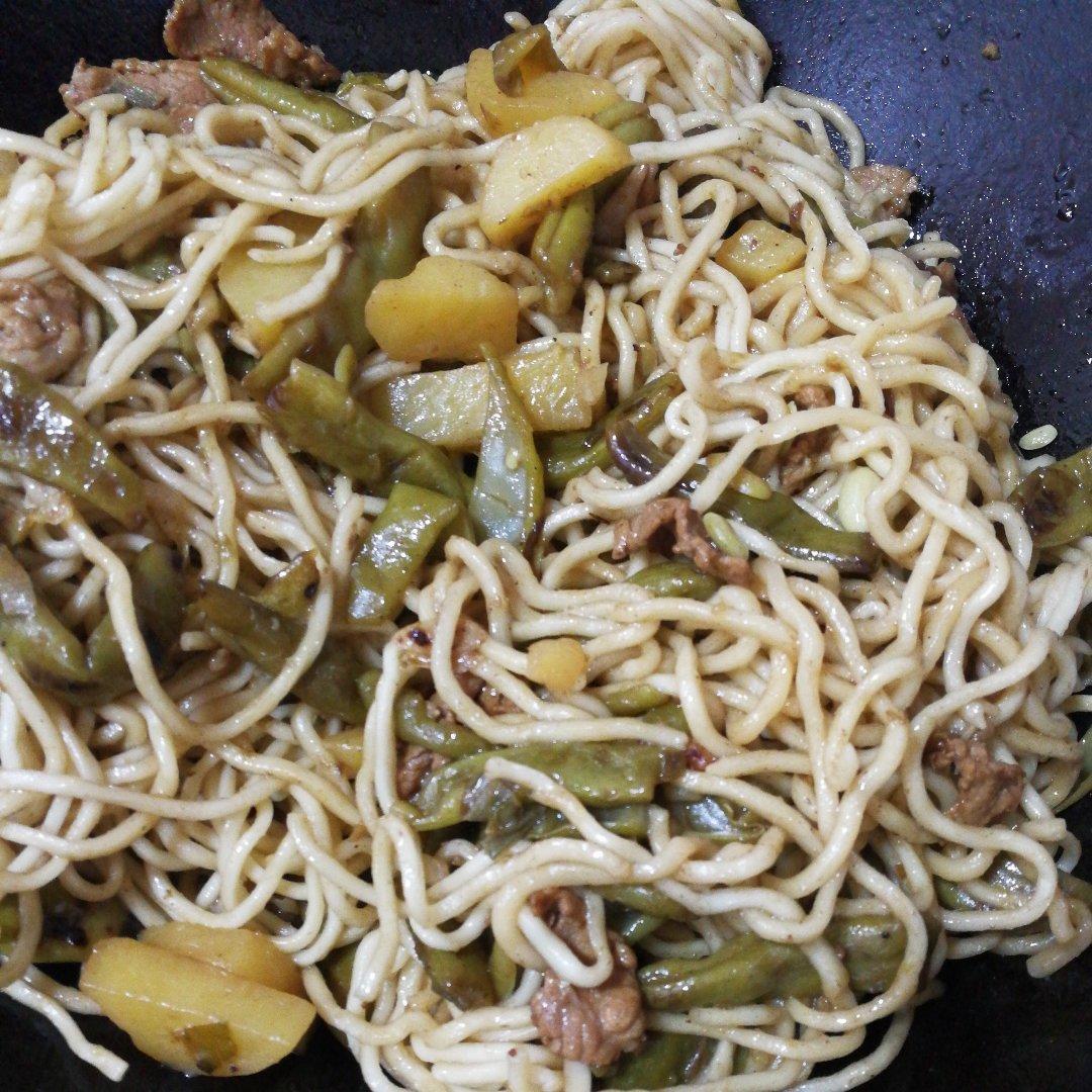 豆角焖面