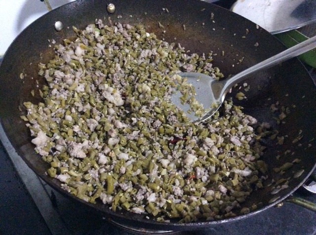 酸豇豆炒肉末