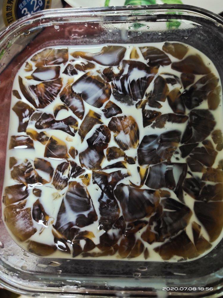 罗汉果海底椰菊花雪梨膏