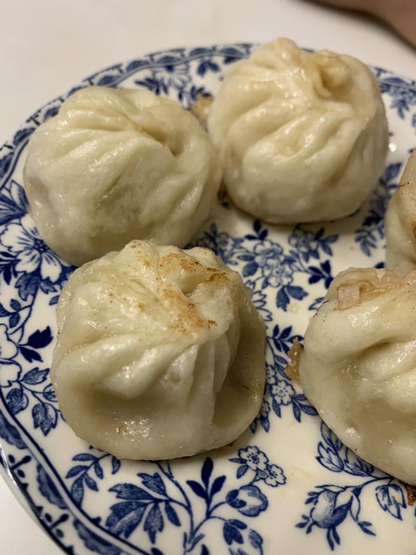 鲜虾猪肉生煎包（一定要看视频哟~）