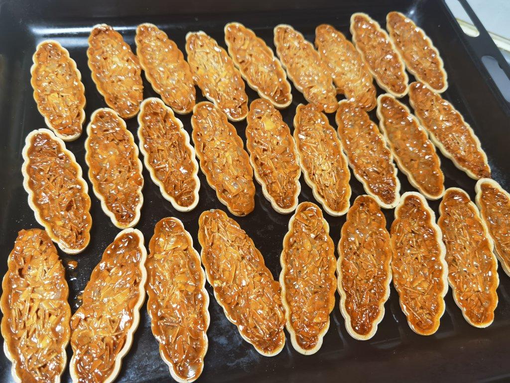 山风木子做的视频一次搞定3种口味|焦糖坚果糯米船|不测温,不冷冻|低