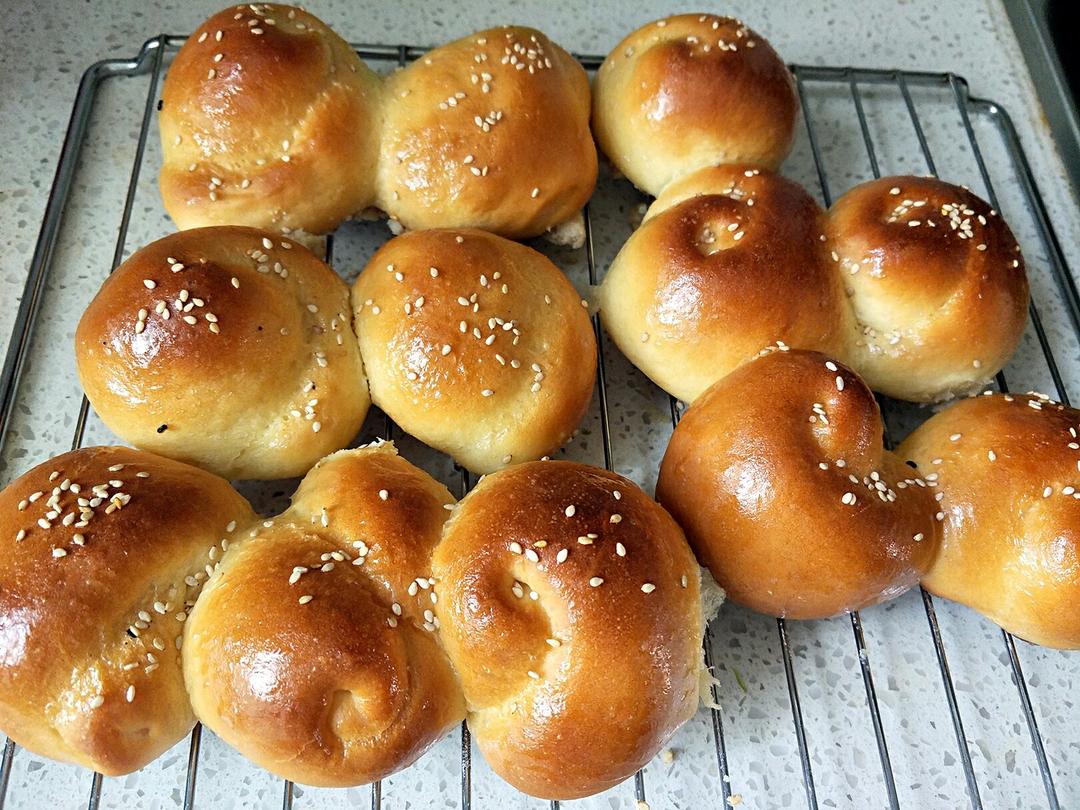 脆底蜂蜜小面包